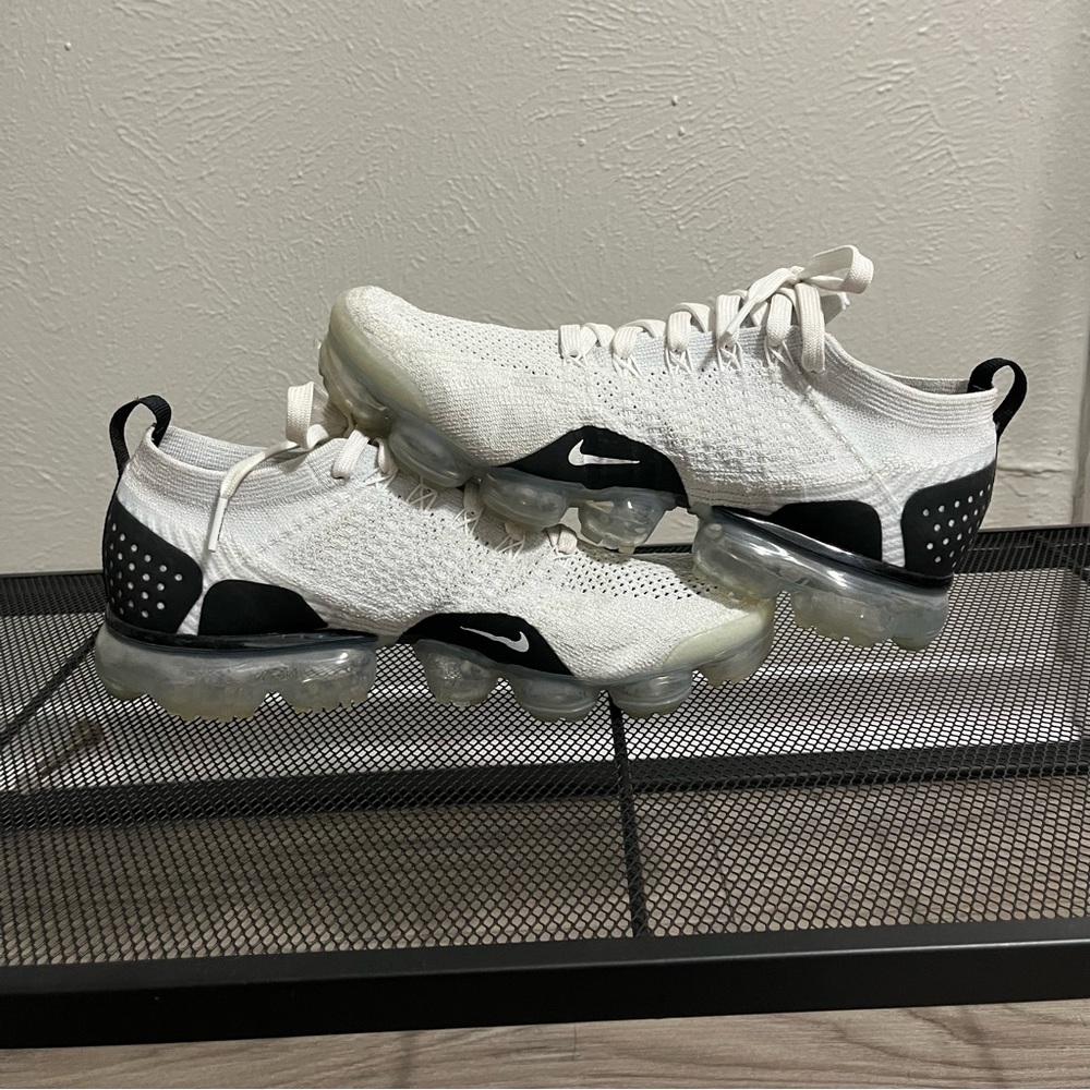Nike Air Vapormax Flyknit 2 - Picture 2 of 5